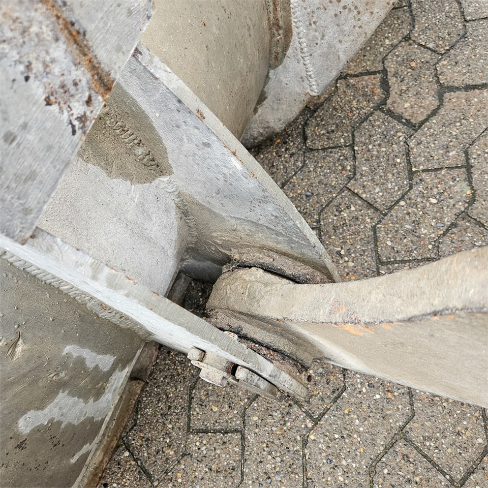 Chargeuse sur pneus Hyundai HL740-3