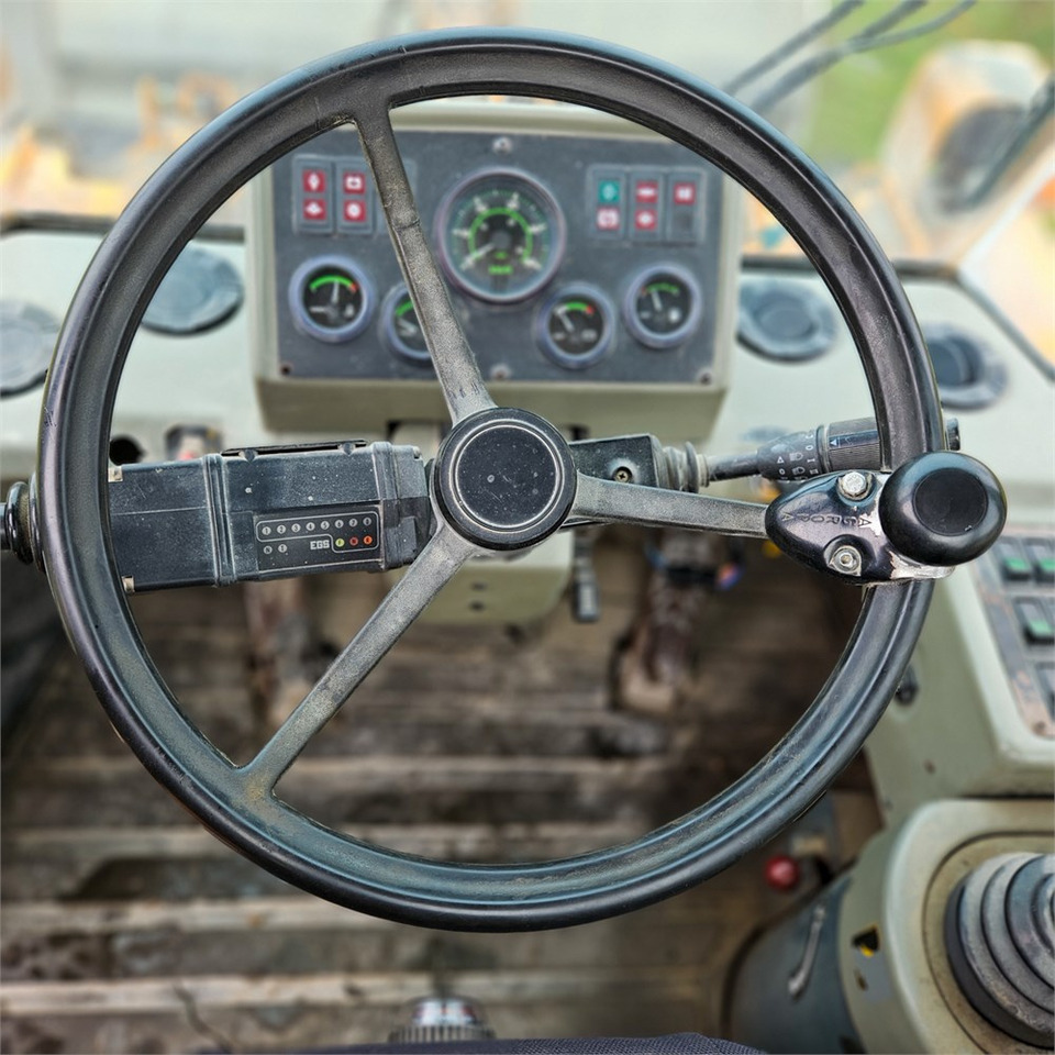 Chargeuse sur pneus Hyundai HL740-3