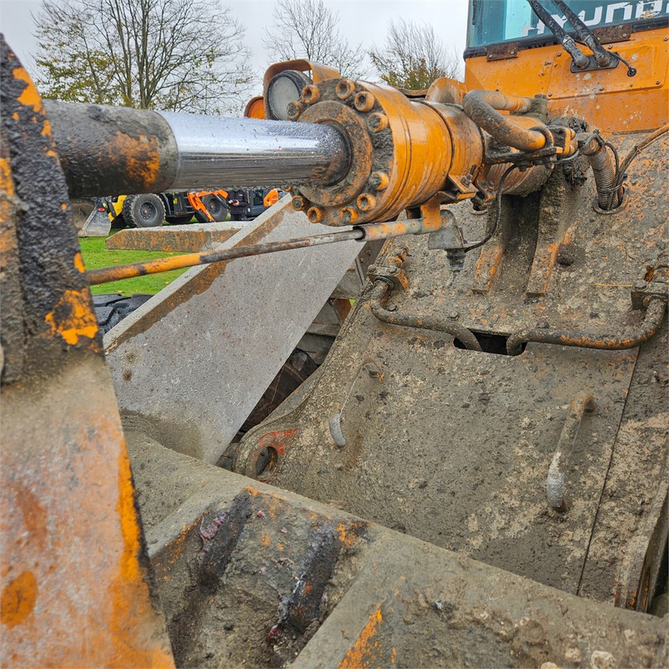 Chargeuse sur pneus Hyundai HL740-3