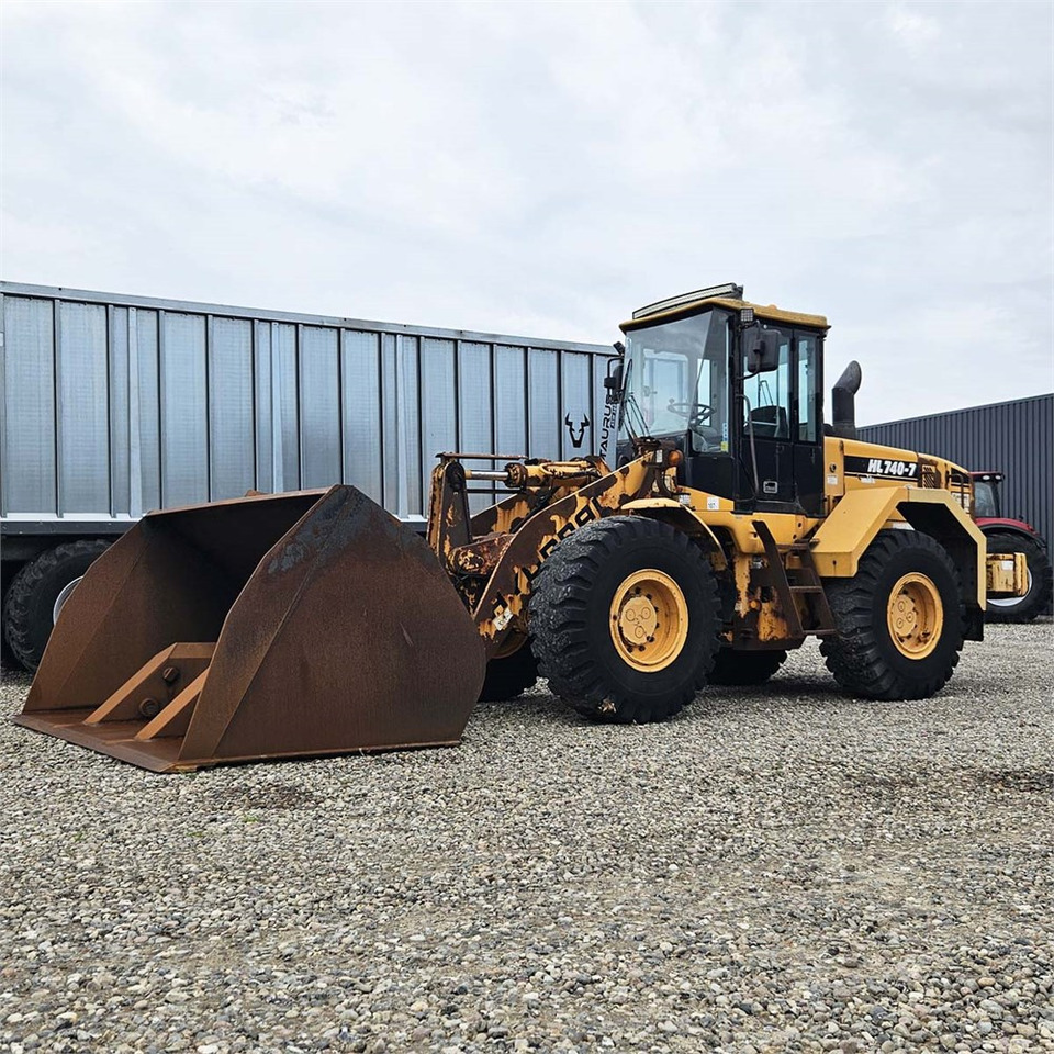 Chargeuse sur pneus Hyundai HL740-7