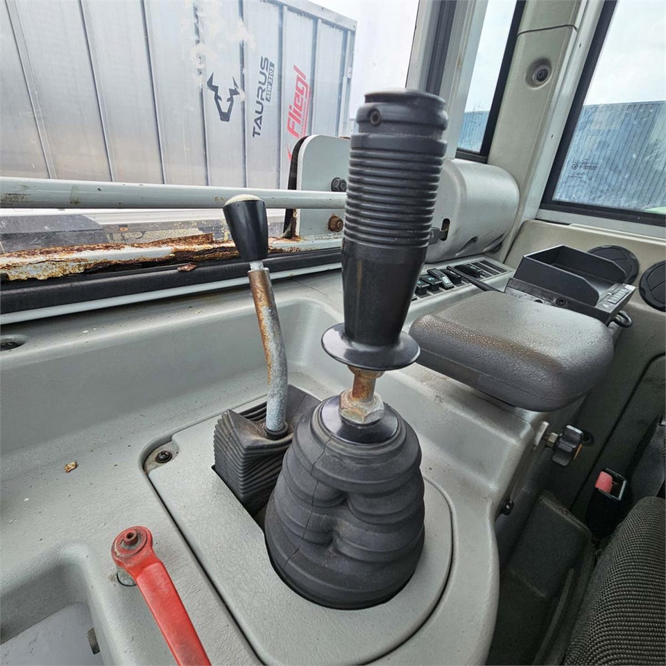 Chargeuse sur pneus Hyundai HL740-7