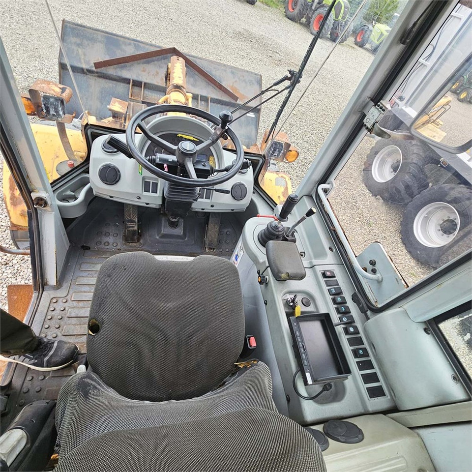 Chargeuse sur pneus Hyundai HL740-7