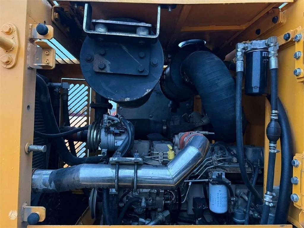 Chargeuse sur pneus Hyundai HL757-7, third line