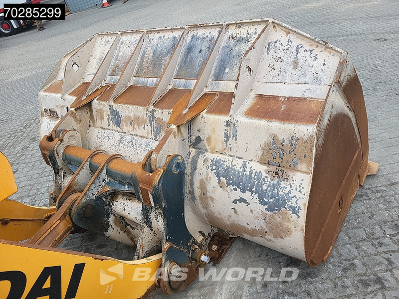 Chargeuse sur pneus Hyundai HL955