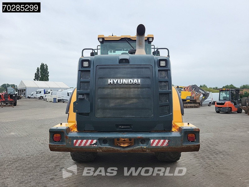 Chargeuse sur pneus Hyundai HL955