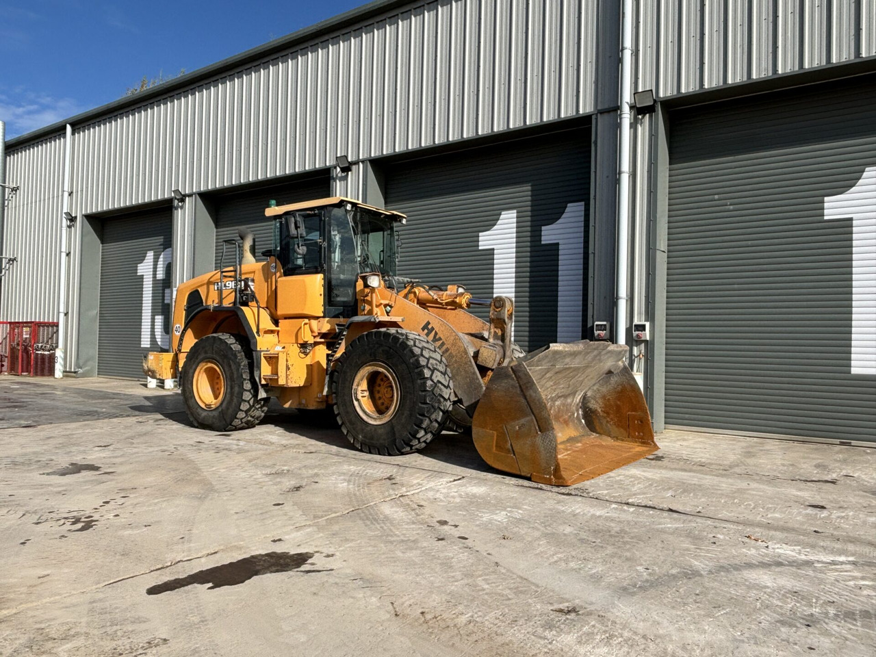 Chargeuse sur pneus Hyundai HL960