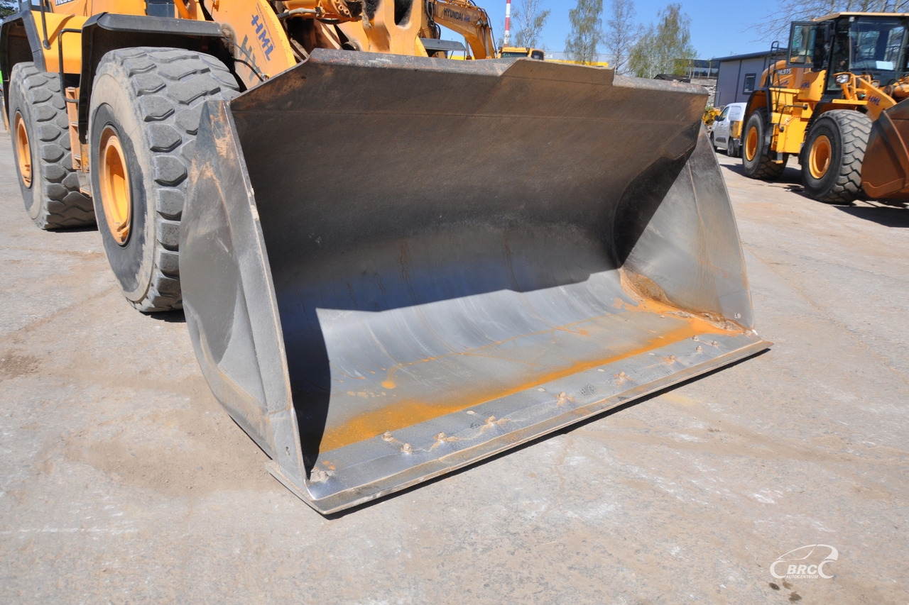 Chargeuse sur pneus Hyundai HL980