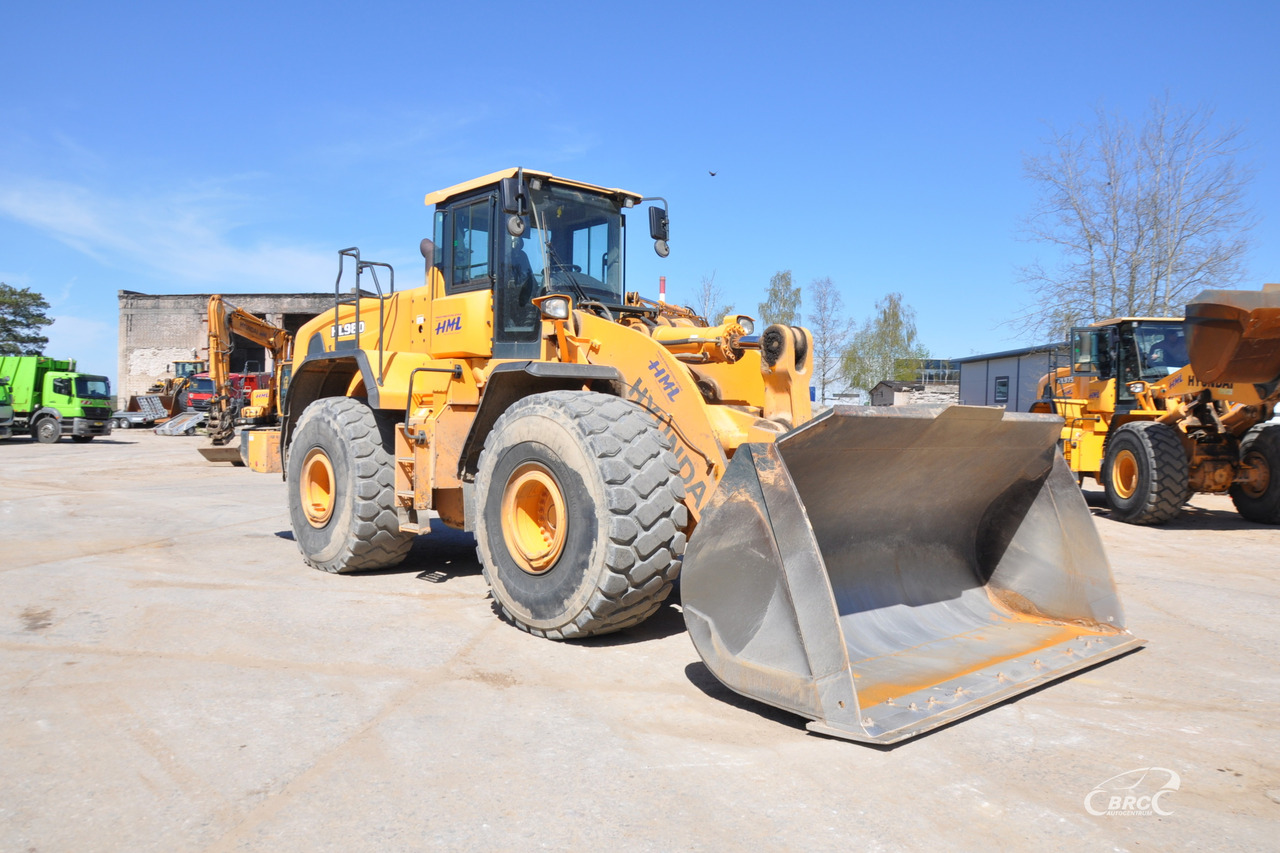 Chargeuse sur pneus Hyundai HL980