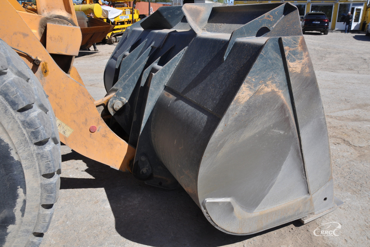 Chargeuse sur pneus Hyundai HL980