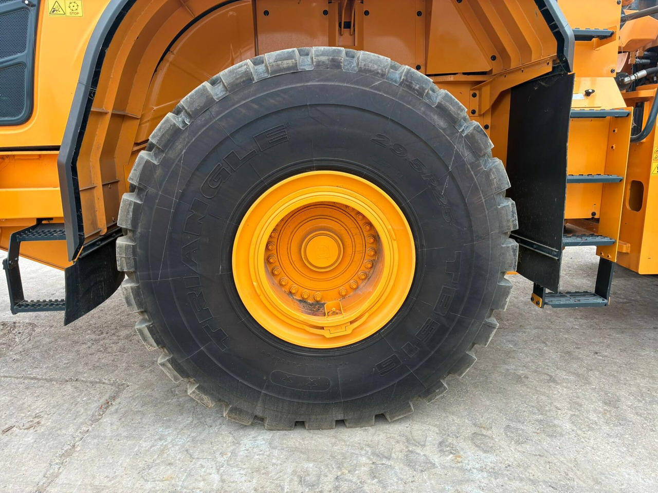 Chargeuse sur pneus Hyundai HL980A