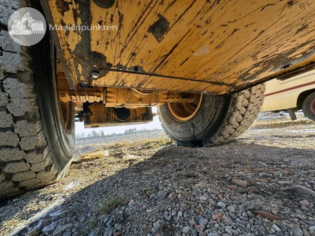 Chargeuse sur pneus Hyundai HL 730 TM-7