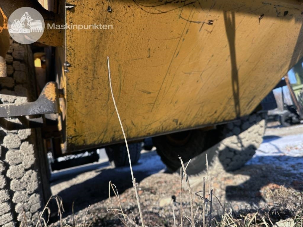 Chargeuse sur pneus Hyundai HL 730 TM-7