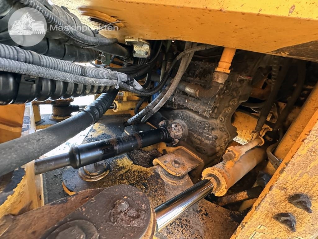 Chargeuse sur pneus Hyundai HL 730 TM-7