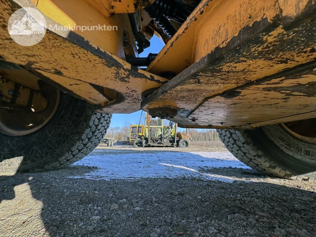 Chargeuse sur pneus Hyundai HL 730 TM-7