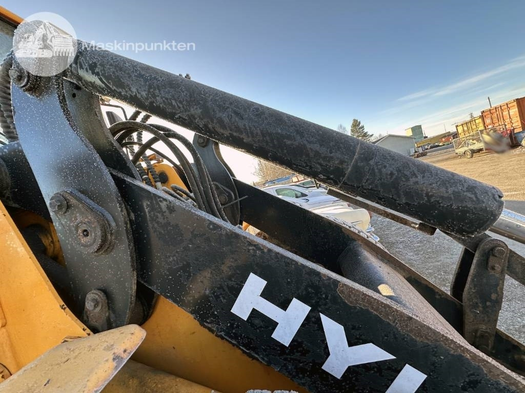 Chargeuse sur pneus Hyundai HL 730 TM-7