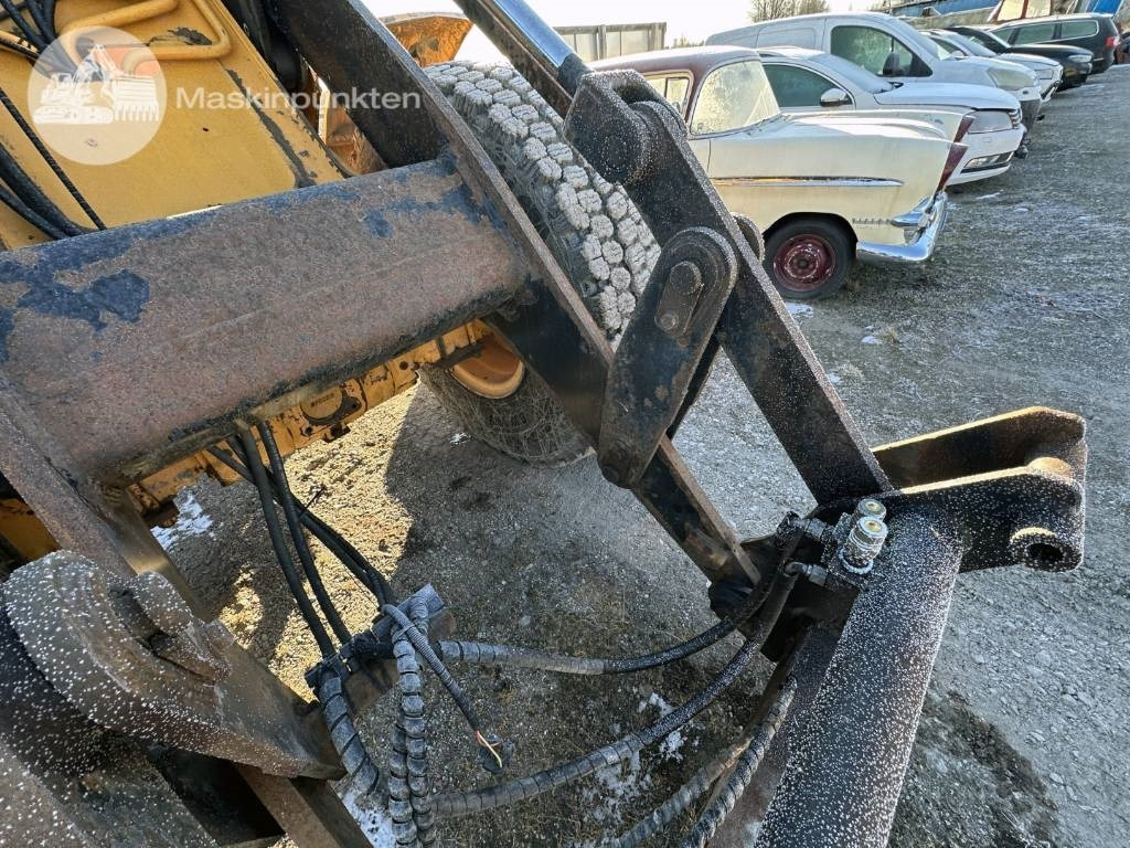 Chargeuse sur pneus Hyundai HL 730 TM-7