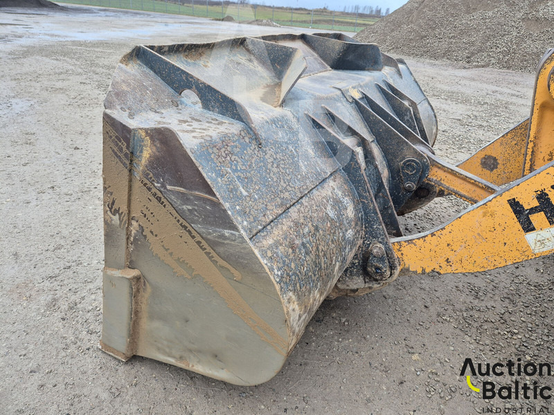 Chargeuse sur pneus Hyundai HL 757-9 A