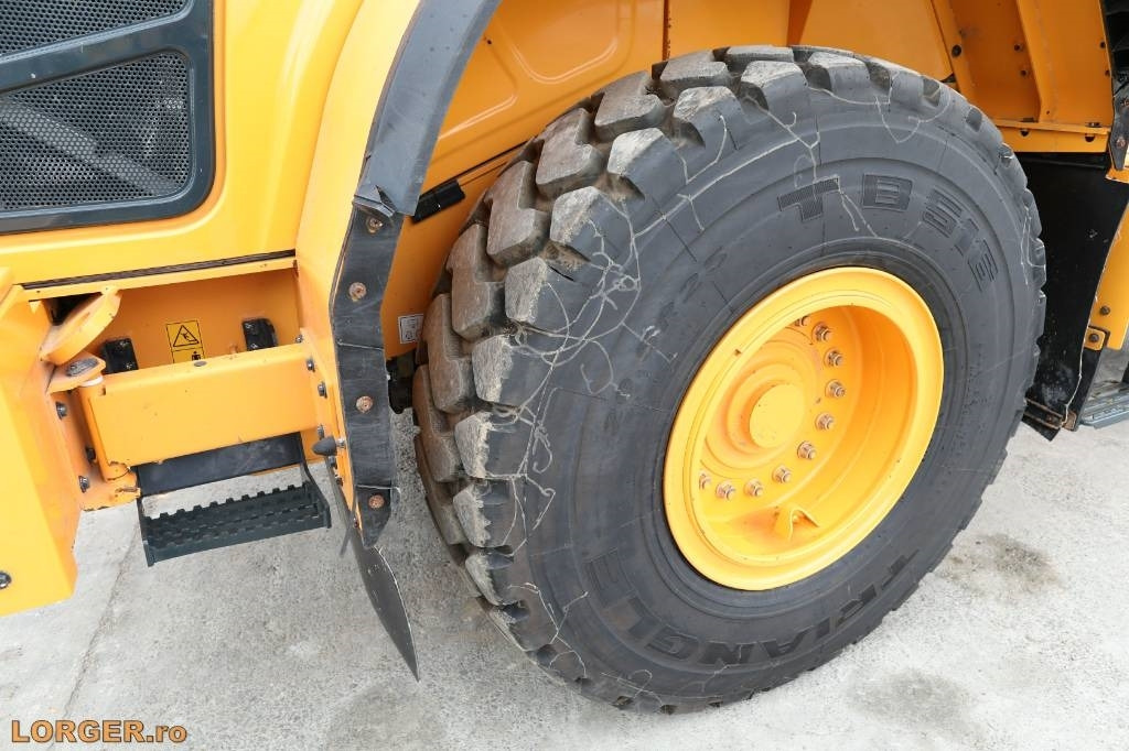 Chargeuse sur pneus Hyundai HL 955 A