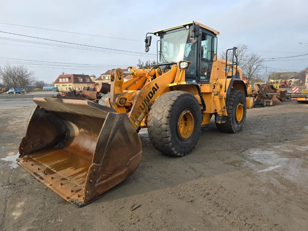 Chargeuse sur pneus Hyundai HL 960