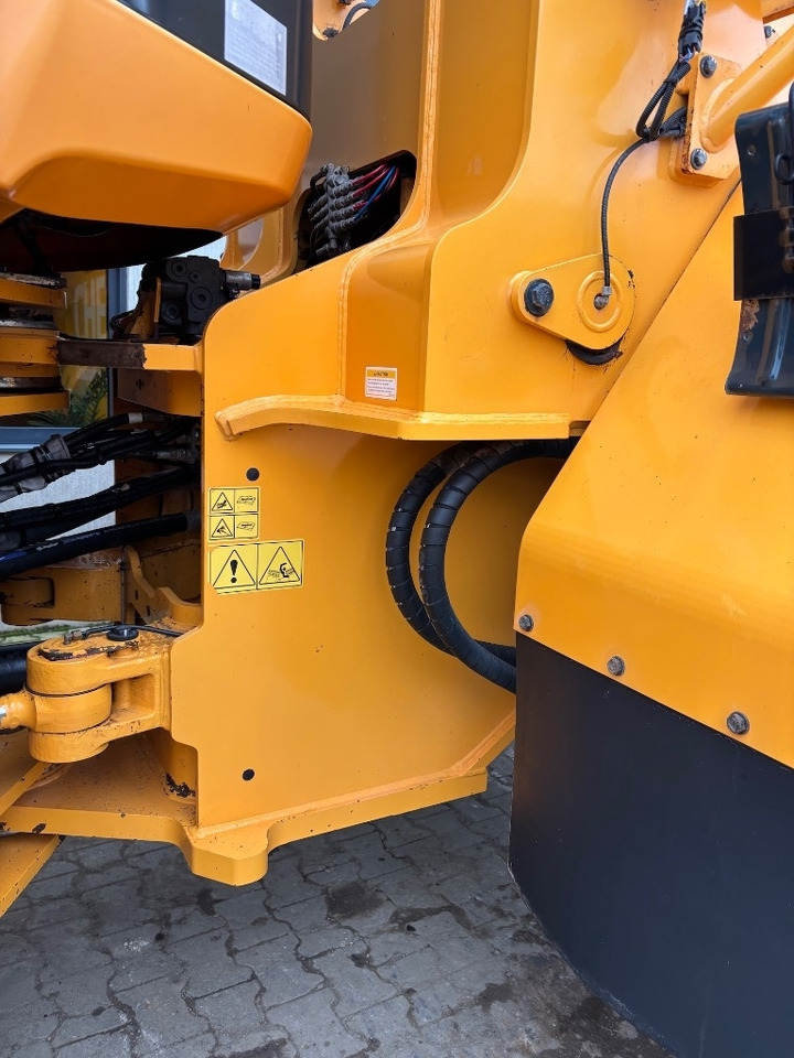 Chargeuse sur pneus Hyundai HL 970 - HL970 - HL 975