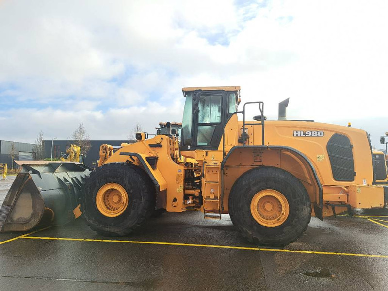 Chargeuse sur pneus Hyundai HL 980