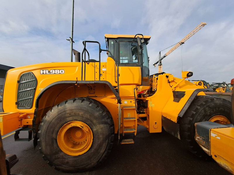 Chargeuse sur pneus Hyundai HL 980