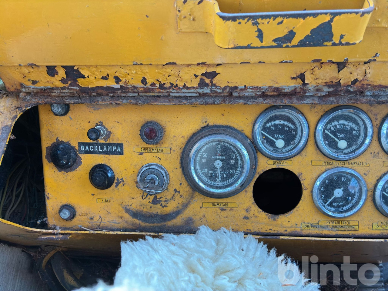 Chargeuse sur pneus IH intarnational 30 Huff