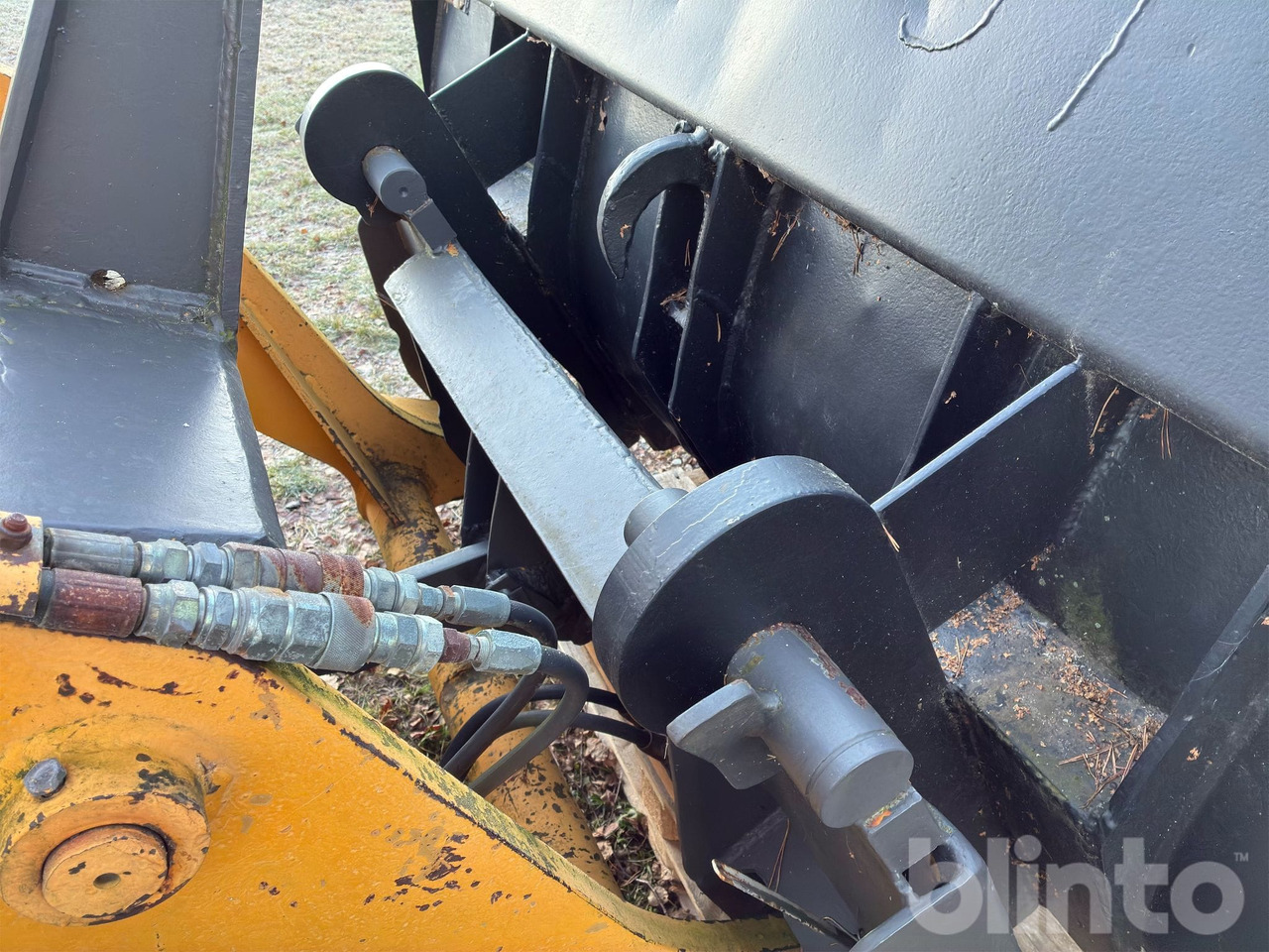 Chargeuse sur pneus IH intarnational 30 Huff