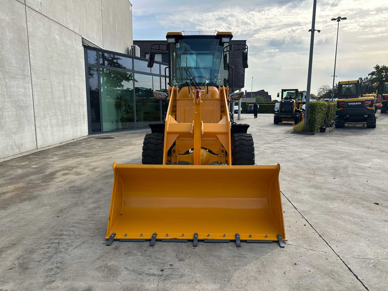 Chargeuse sur pneus JBG - 2025 - WL20 - SHOVEL