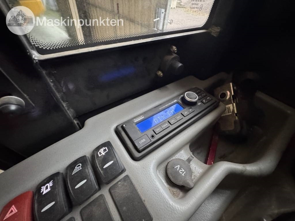 Chargeuse sur pneus JCB 403
