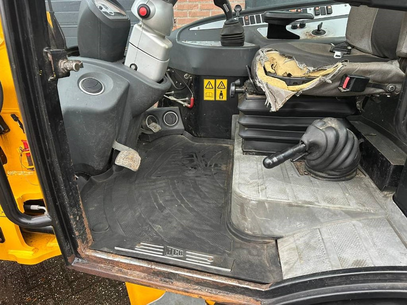Chargeuse sur pneus JCB 406