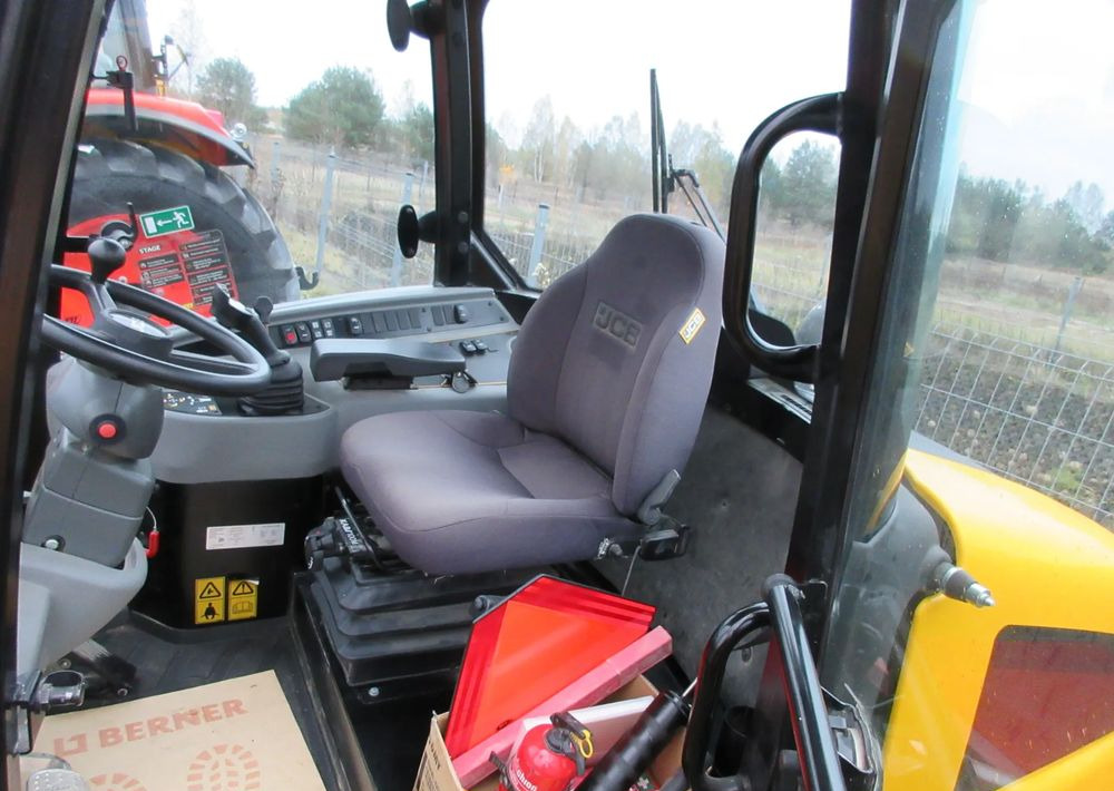 Chargeuse sur pneus JCB 406