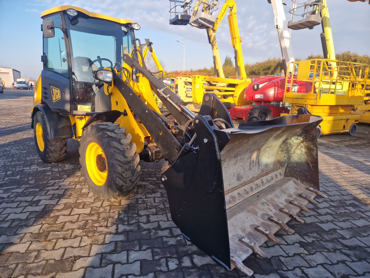 Chargeuse sur pneus JCB 406 B