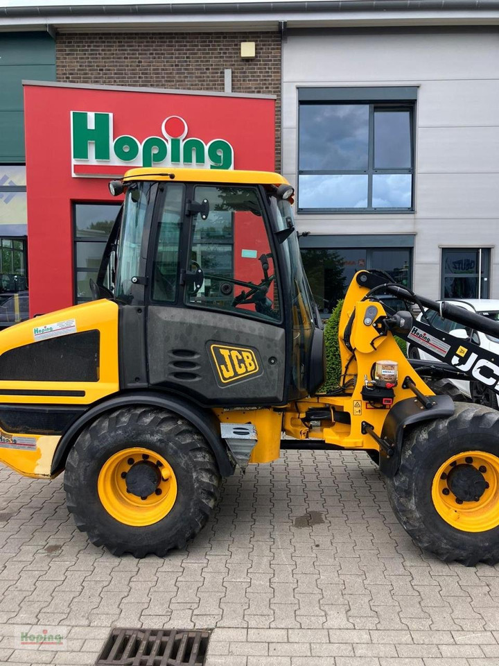 Chargeuse sur pneus JCB 407
