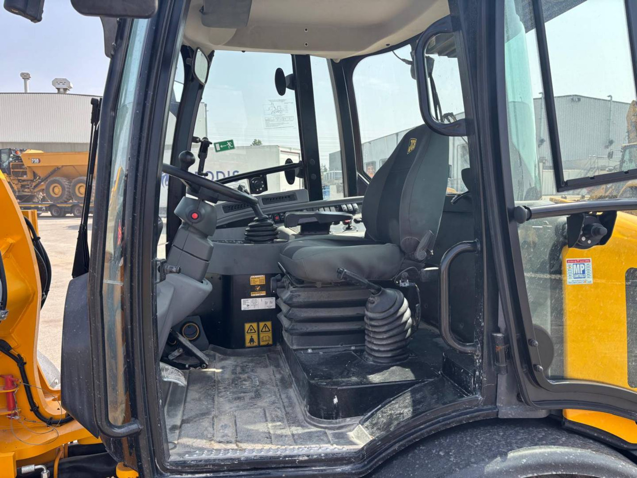 Chargeuse sur pneus JCB 407