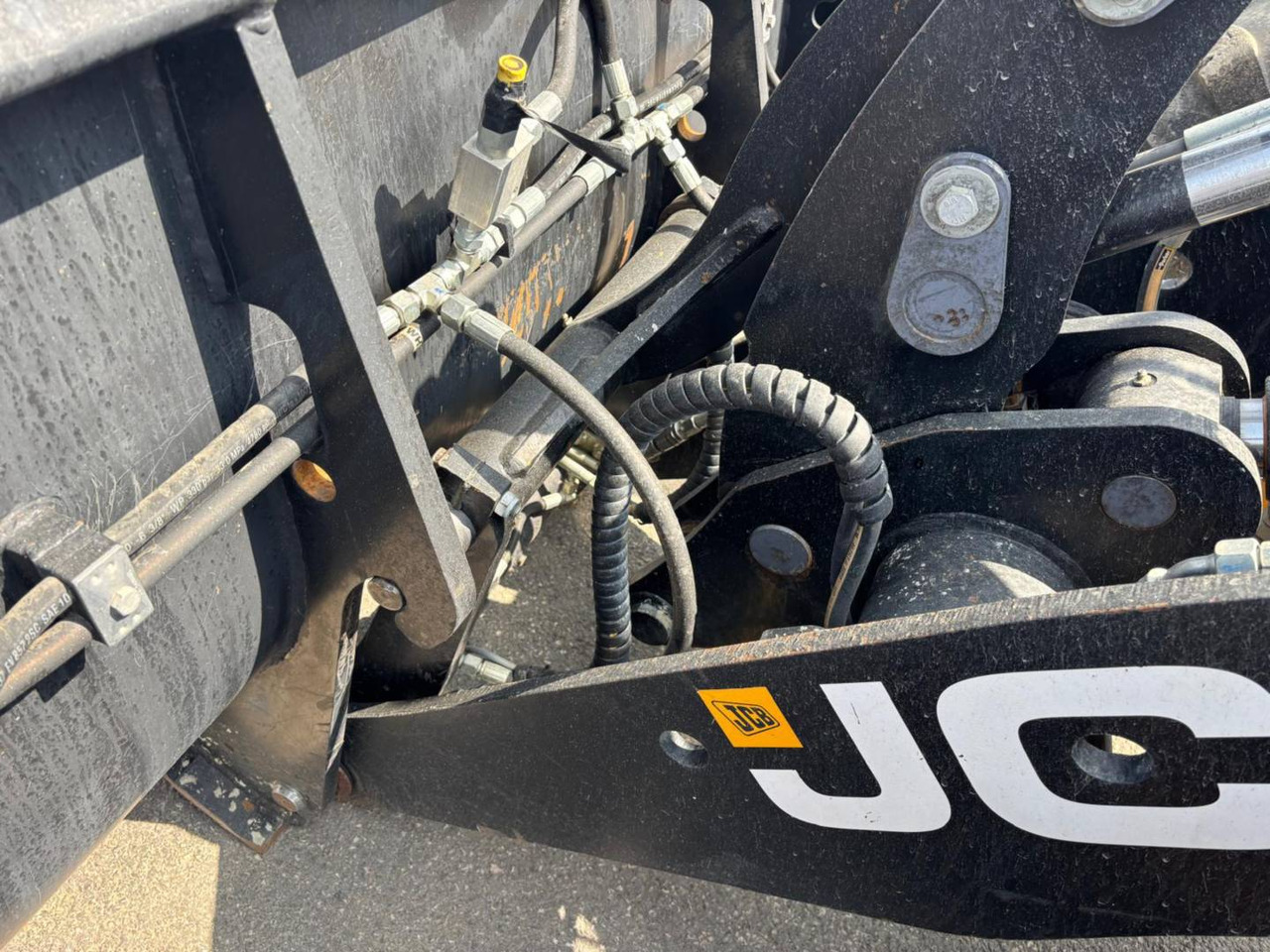 Chargeuse sur pneus JCB 407