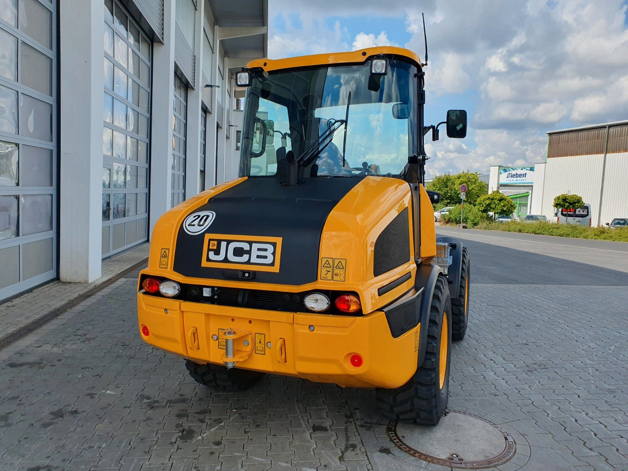 Chargeuse sur pneus JCB 407 SV / Neufahrzeug / Gabel