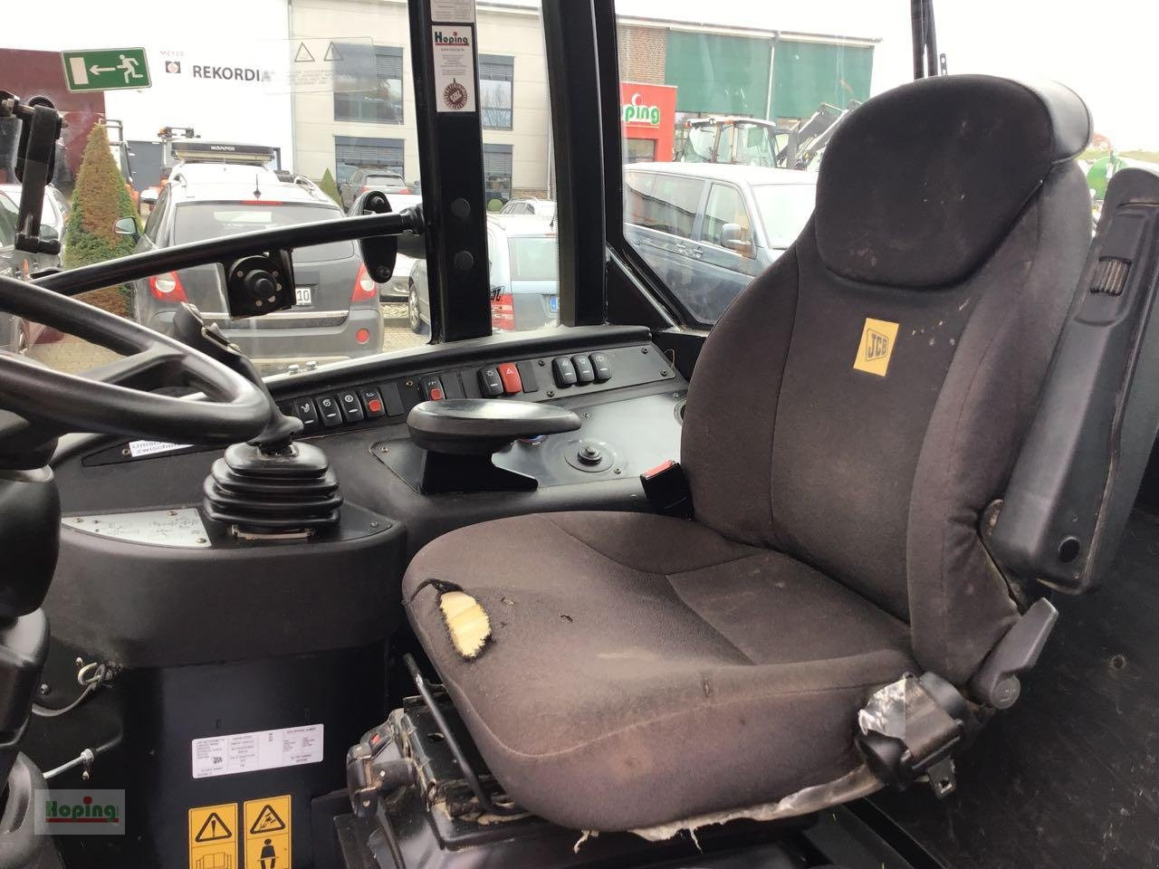 Chargeuse sur pneus JCB 409