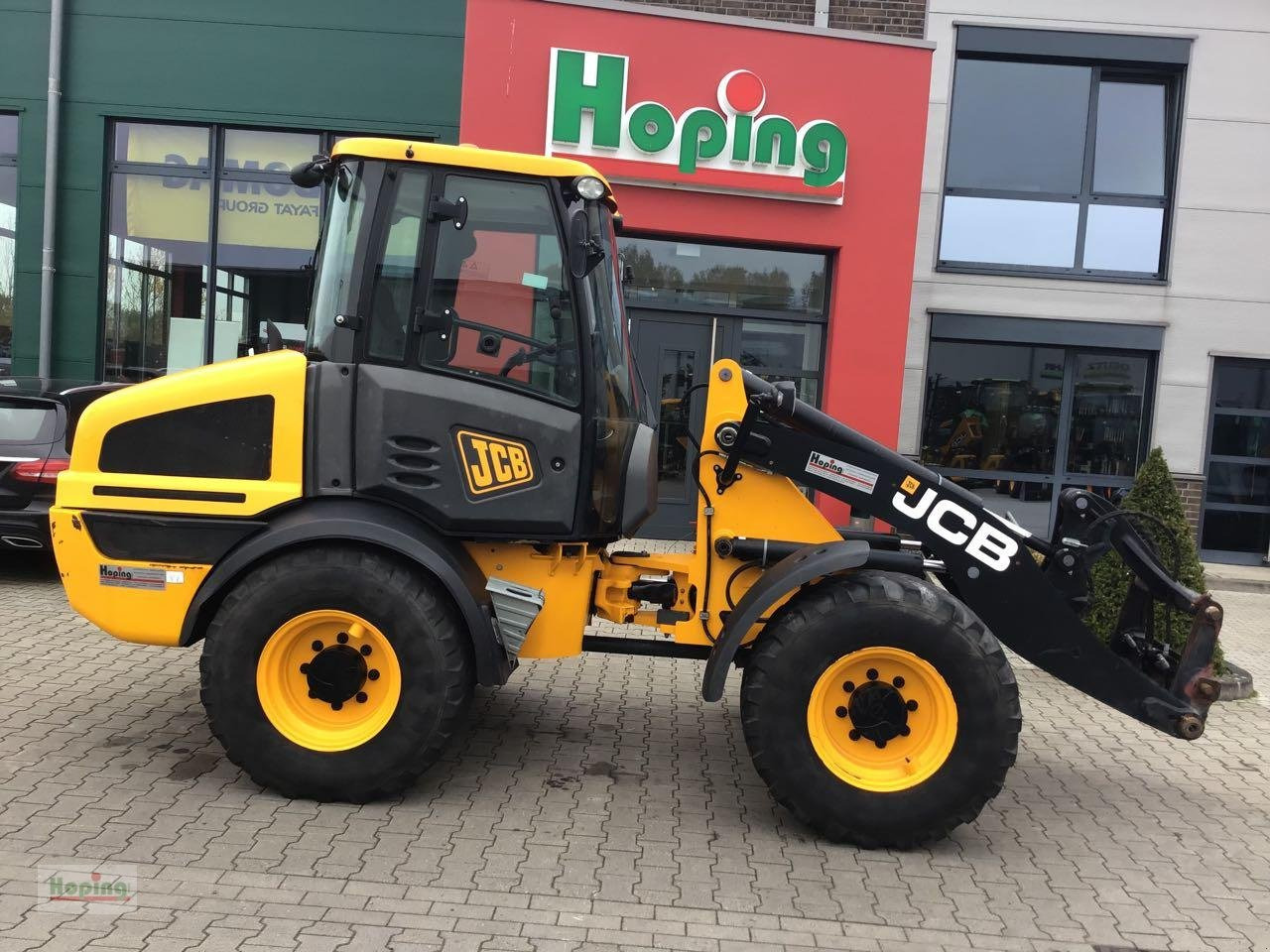 Chargeuse sur pneus JCB 409