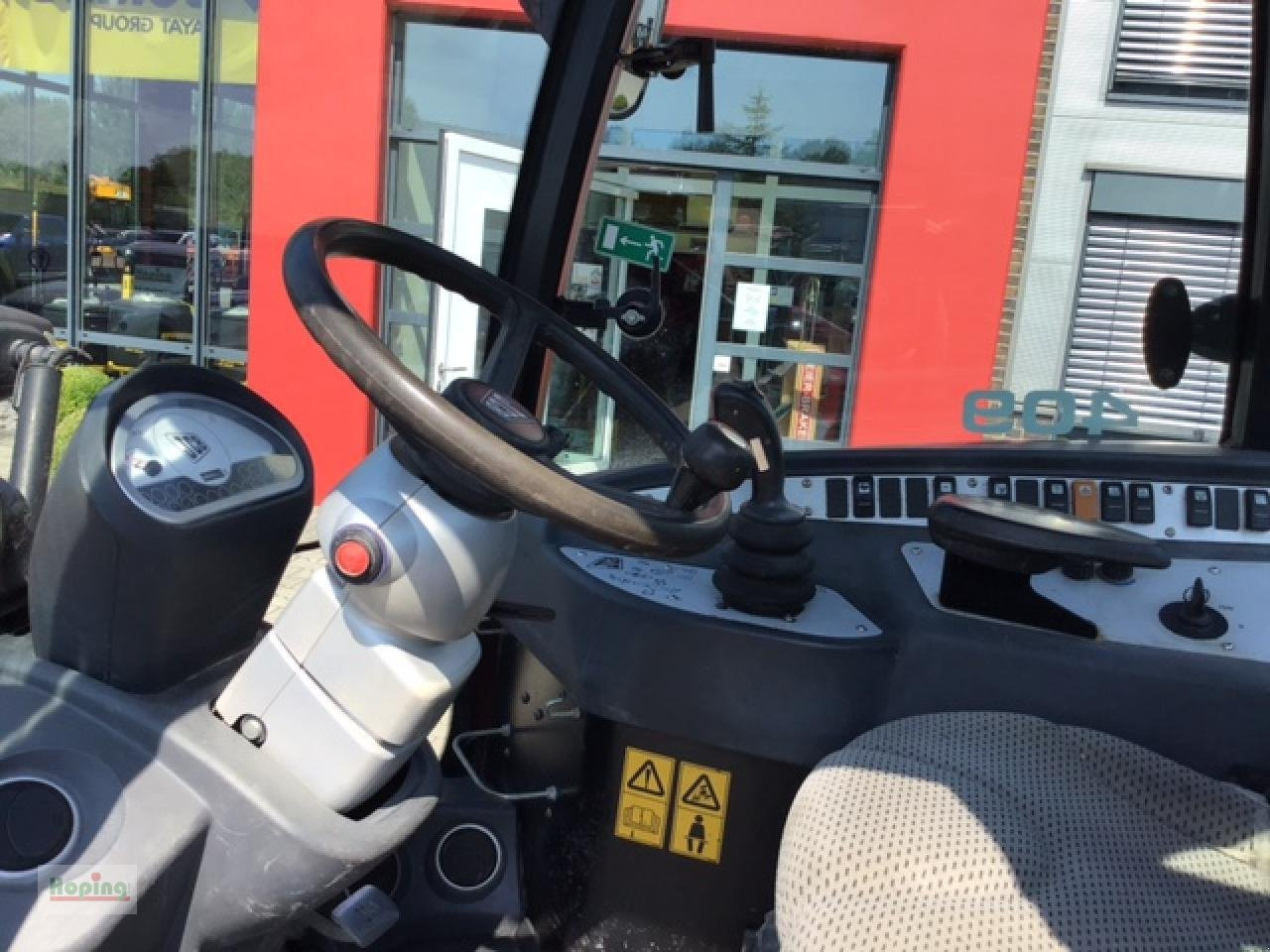 Chargeuse sur pneus JCB 409