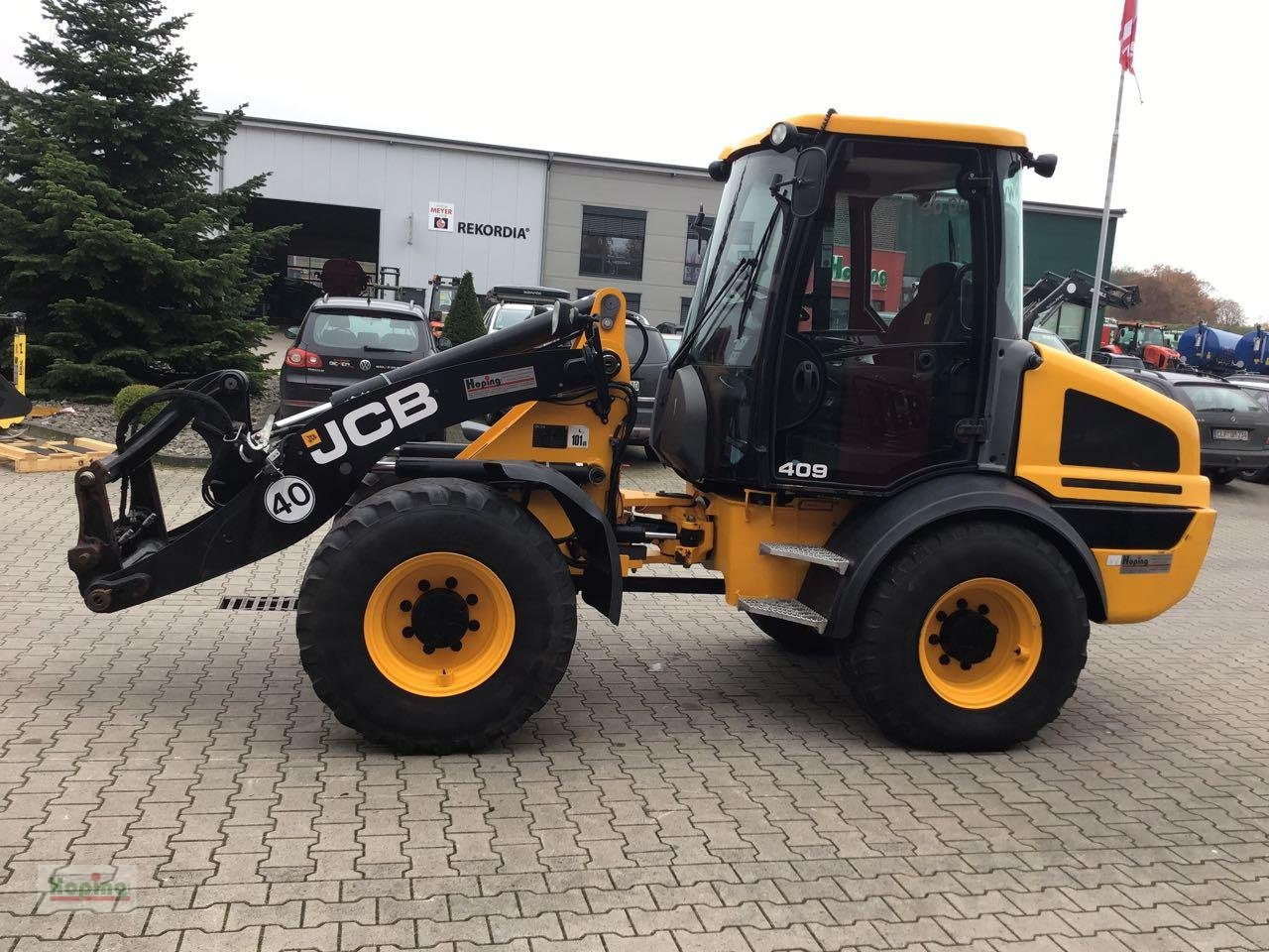 Chargeuse sur pneus JCB 409