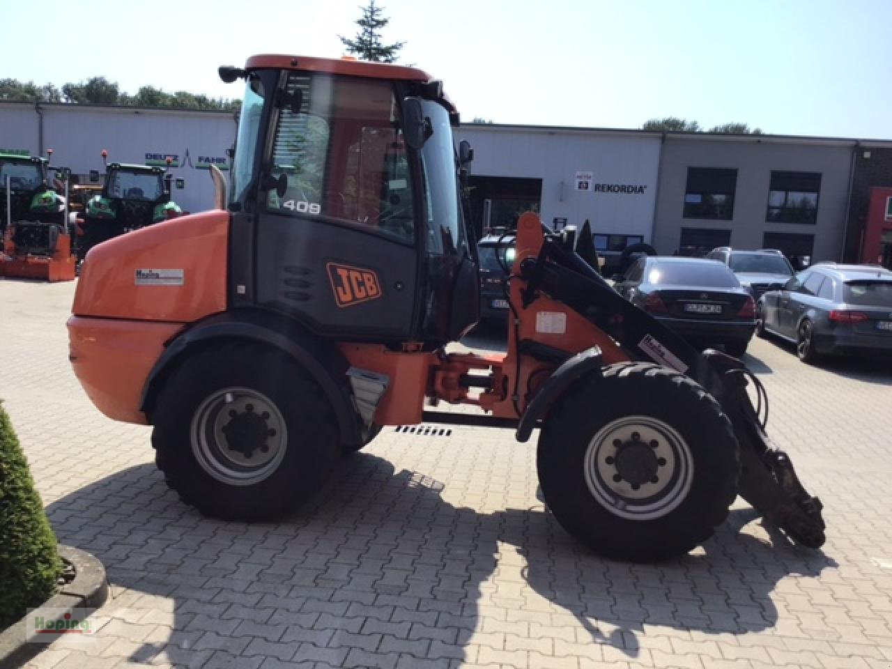 Chargeuse sur pneus JCB 409