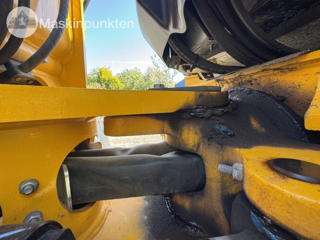 Chargeuse sur pneus JCB 409