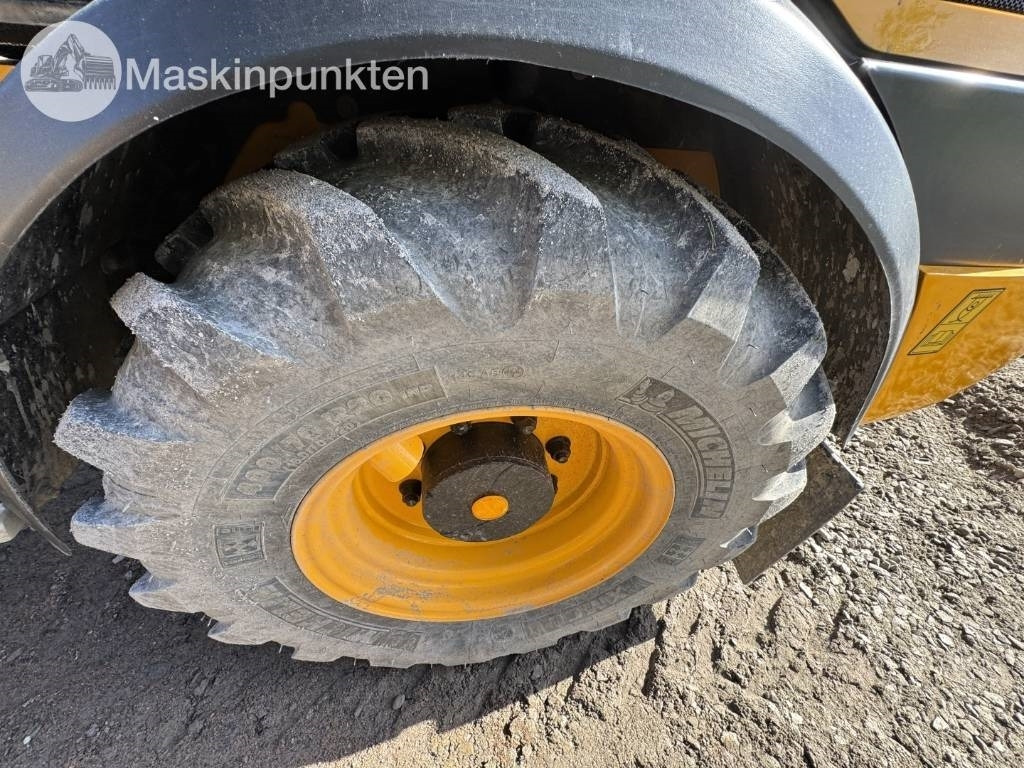 Chargeuse sur pneus JCB 409