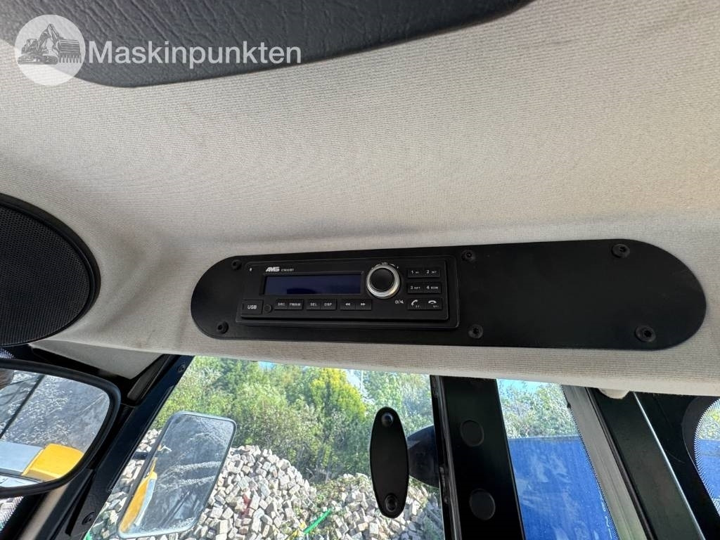 Chargeuse sur pneus JCB 409