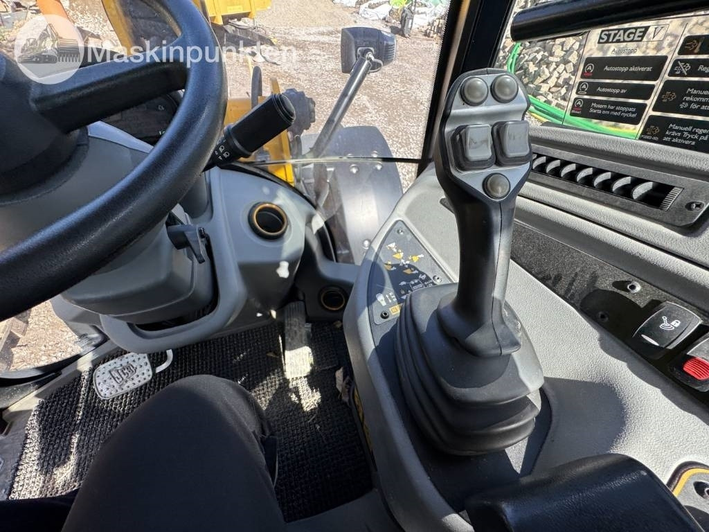 Chargeuse sur pneus JCB 409