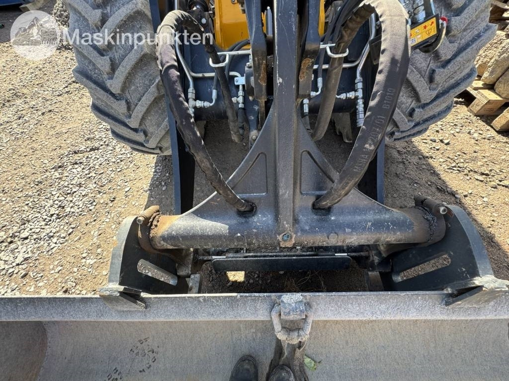 Chargeuse sur pneus JCB 409