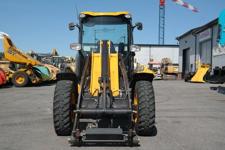 Chargeuse sur pneus JCB 409ZX