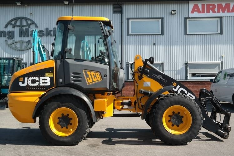 Chargeuse sur pneus JCB 409ZX