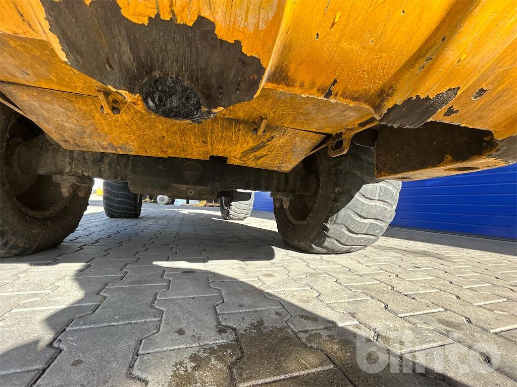 Chargeuse sur pneus JCB 409 (2010)